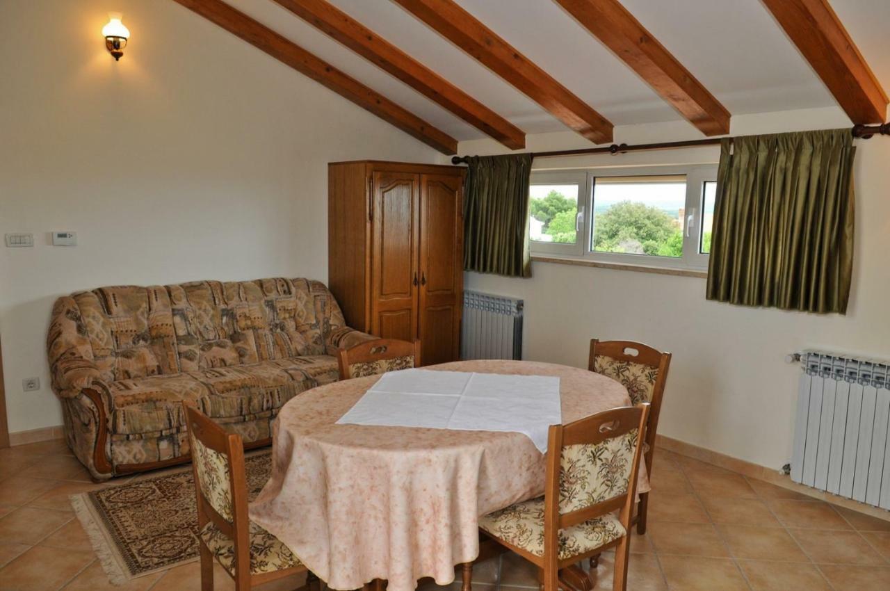 Hotel Haus Liliana Tar-Vabriga Esterno foto