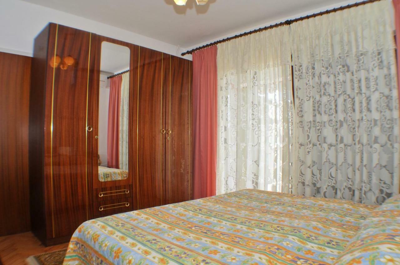 Hotel Haus Liliana Tar-Vabriga Esterno foto